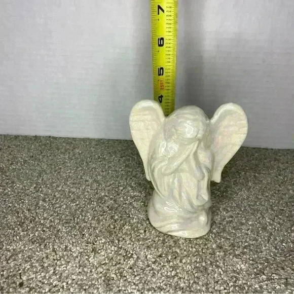 Iridescent Praying Angel Figurine 4.5” Tall, kneeling in prayer - Picture 8 of 8
